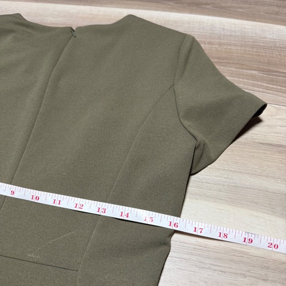 Calvin Klein Sheath Dress Women 10 Olive Green Ruched Side Drawstring Crepe Midi - Picture 11 of 12